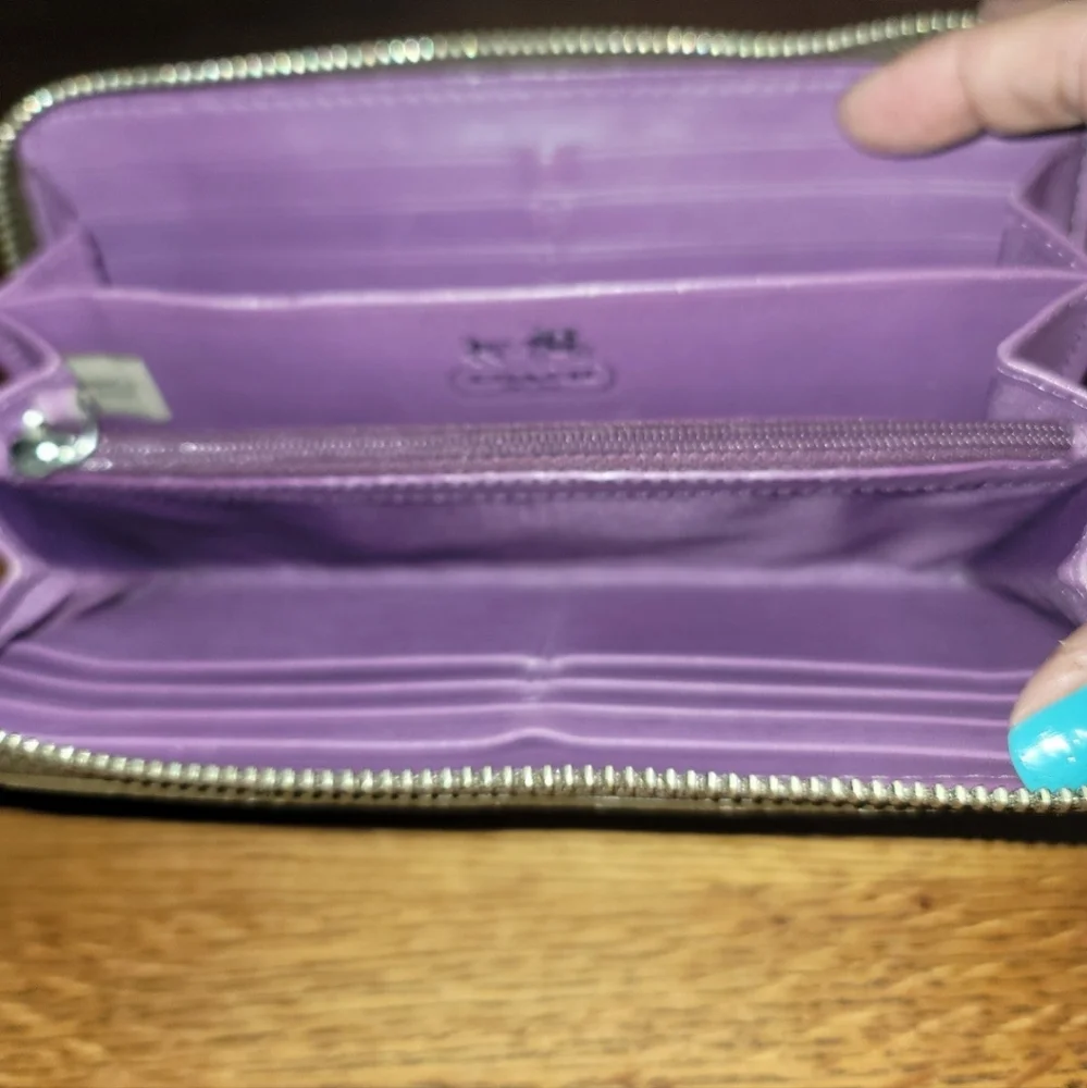 Coach Wallet - Picture 4 of 5